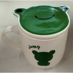FROG MUG WITH LID   