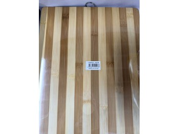 BAMBOO CUTTING BOARD 28CM  